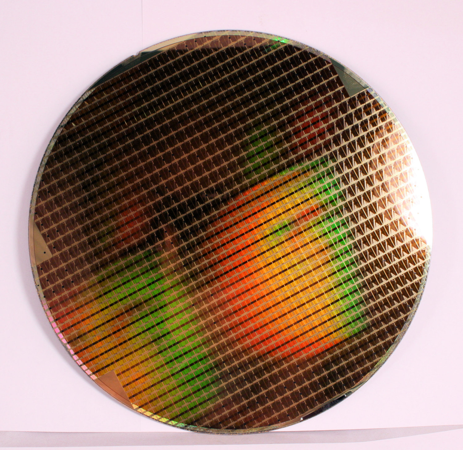 Silizium-Wafer IC  200mm aus Thüringen  -  Elektronik Halbleiter Mikro-Chip 